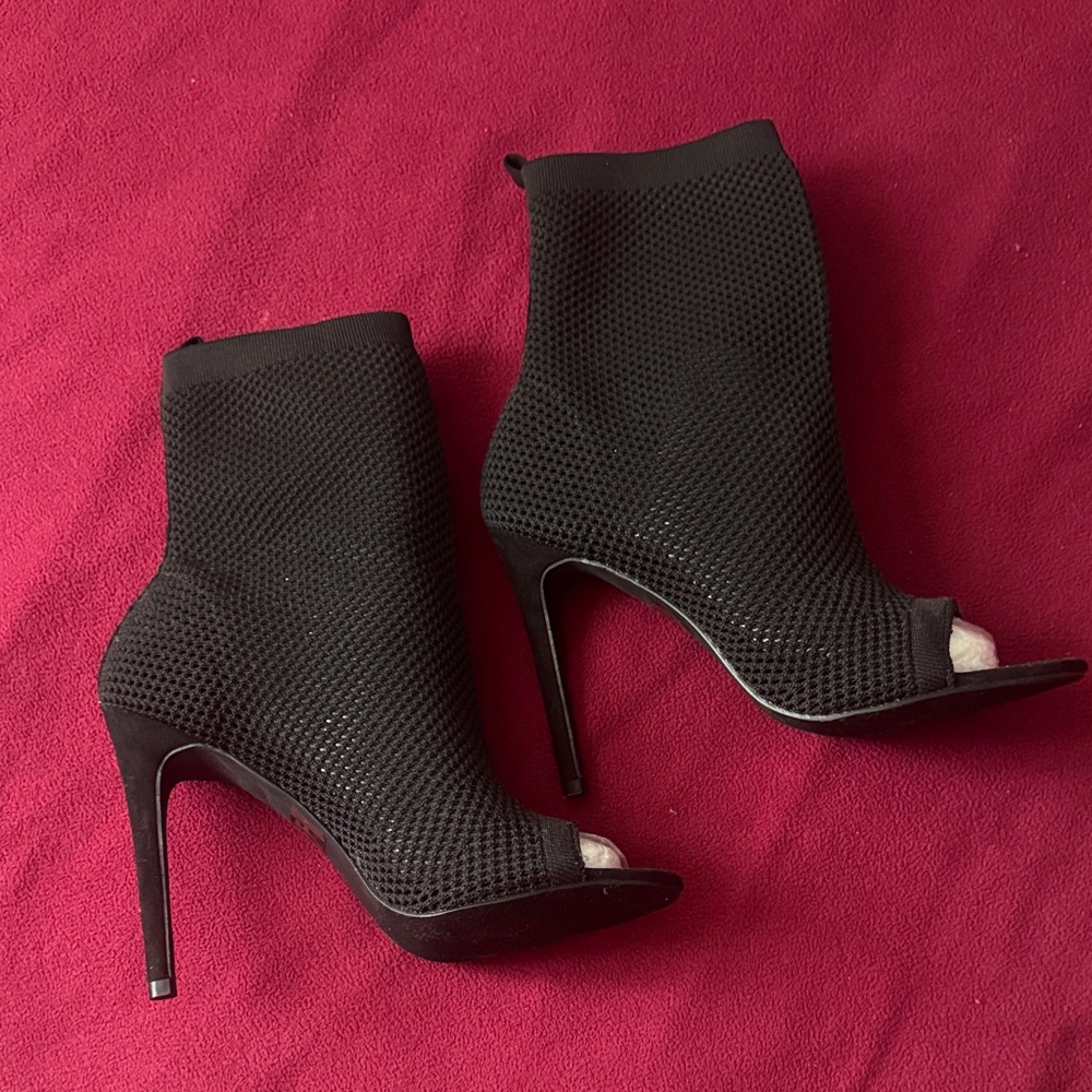 Source Unknown Black Peep-Toe Knit Sock Ankle Boots - High Heel
